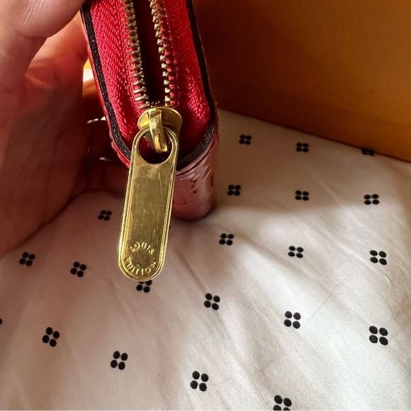 Louis Vuitton Zippy coin purse wallet red pomme d’amour - Picture 4 of 7